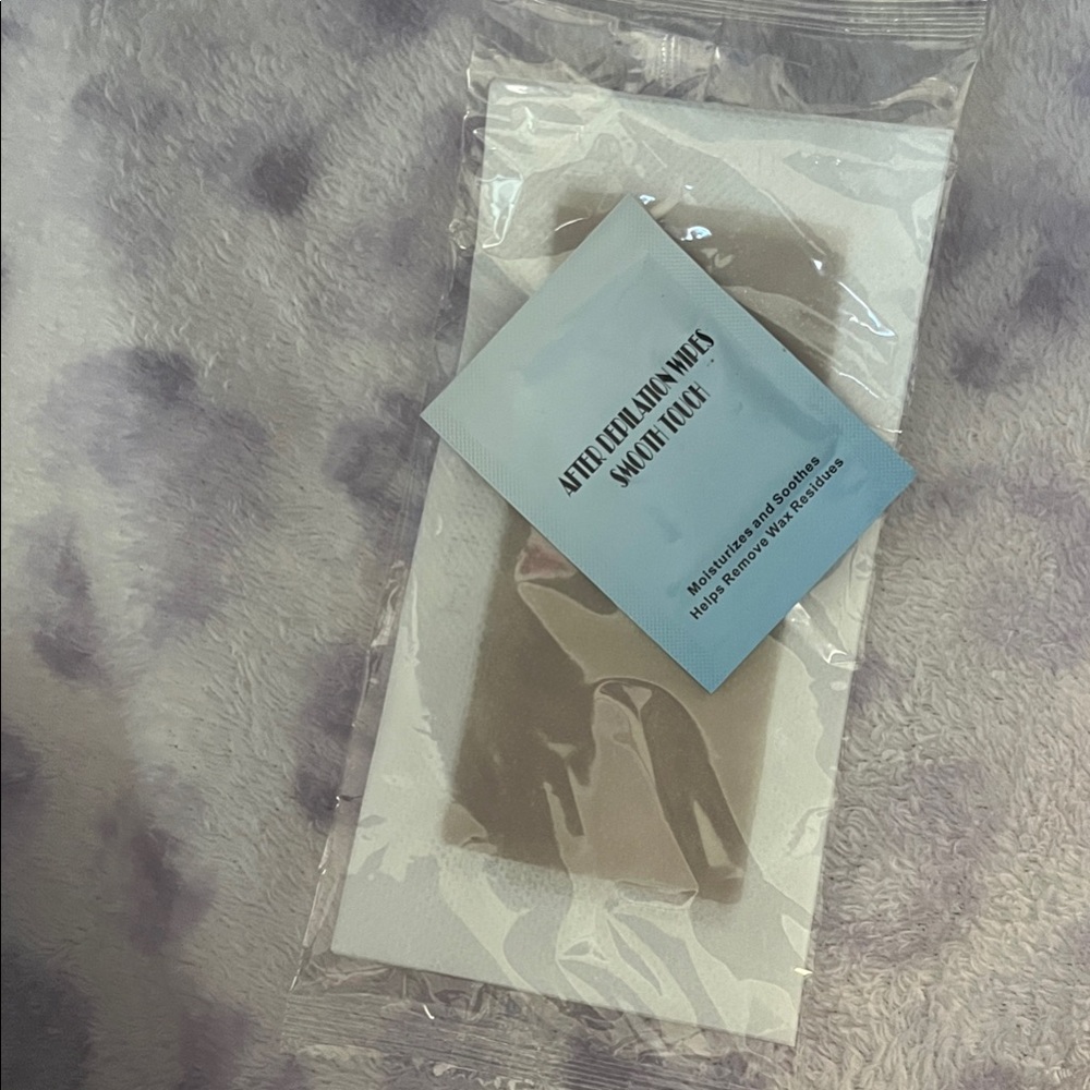 Wax Strips + Soothing Wipes